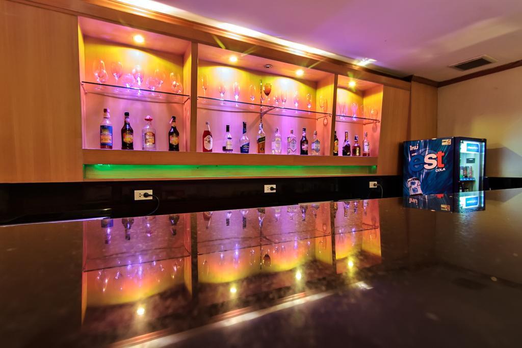 Bossotel Бангкок Екстер'єр фото