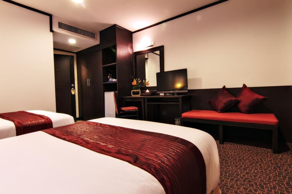 Bossotel Бангкок Екстер'єр фото