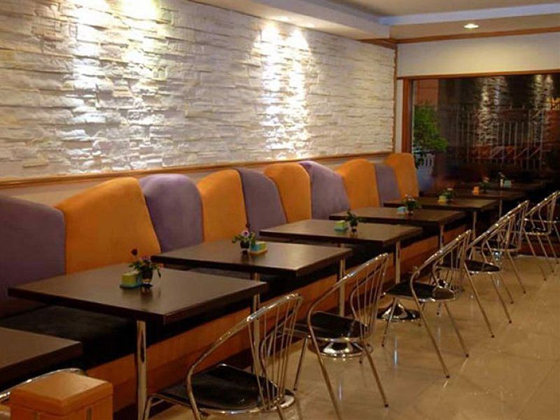 Bossotel Бангкок Екстер'єр фото
