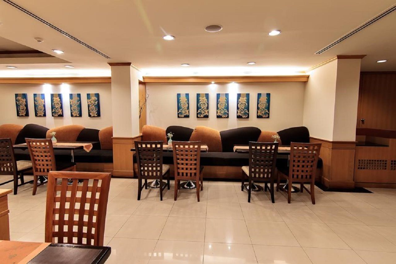 Bossotel Бангкок Екстер'єр фото